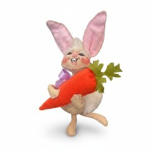 Annalee‎ 2014 Easter Bunny Rabbit with Carrot Felt Figurine Hand Painted 6 Inch
